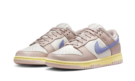dunk-low-pink-oxford-white-5199ee