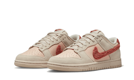 dunk-low-terry-swoosh-5199ee