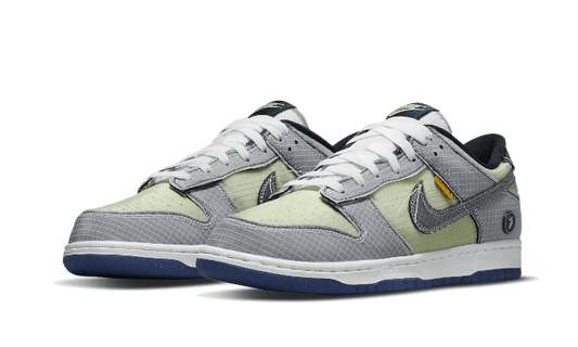 dunk-low-union-passport-pack-pistachio-5199ee