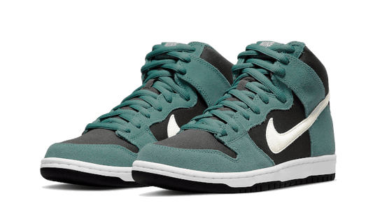nike-sb-dunk-high-green-suede-5199ee