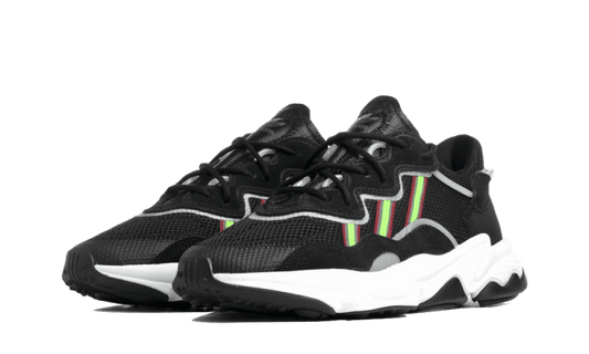 ozweego-core-black-solar-green-5199ee
