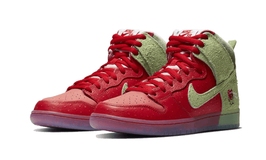 sb-dunk-high-pro-qs-strawberry-cough-5199ee