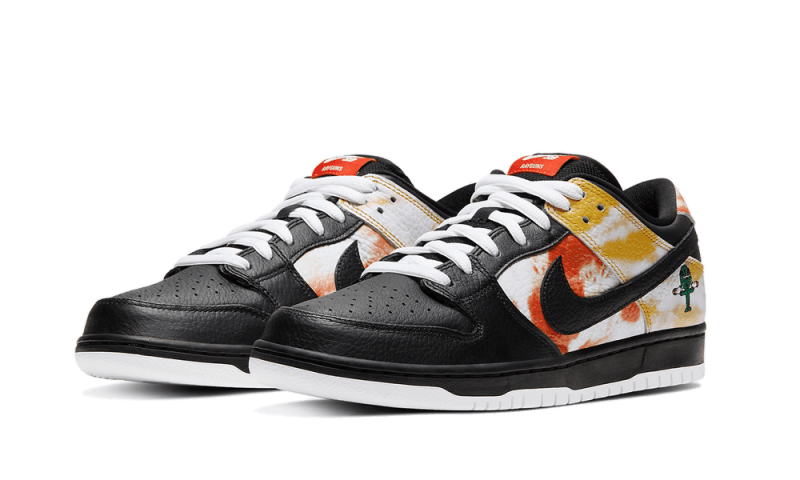 sb-dunk-low-raygun-tie-dye-home-5199ee