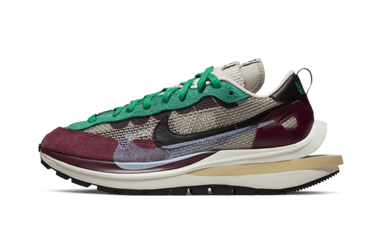 vaporwaffle-sacai-villain-red-neptune-green-5199ee