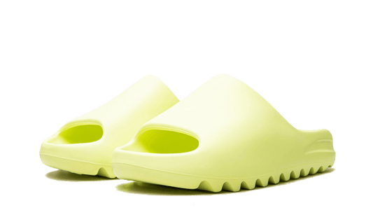 yeezy-slide-glow-green-5199ee